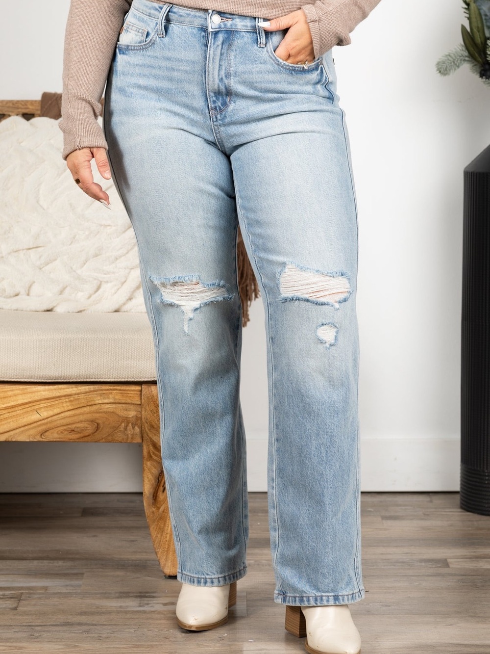 Judy Blue Light Rigid Magic 90's Straight Jean
